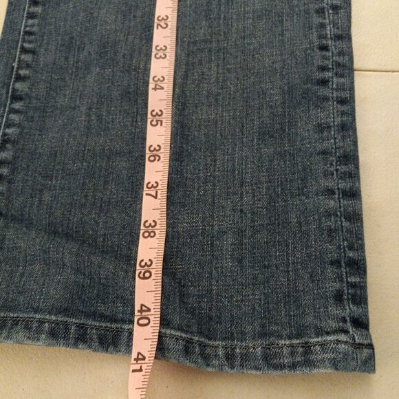 Seven7 Permium Embroidered Back Pockets and Upper Leg Jean - Picture 9 of 12
